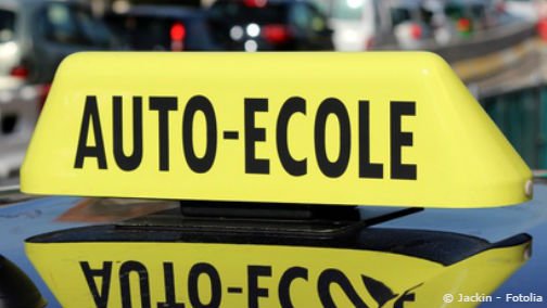 UFCquechoisir's tweet photo. #Autoécole : consultez notre guide d'achat pour bien choisir votre école de conduite https://t.co/QEVo9rGgGP #permisB https://t.co/dkQuVMZaIF