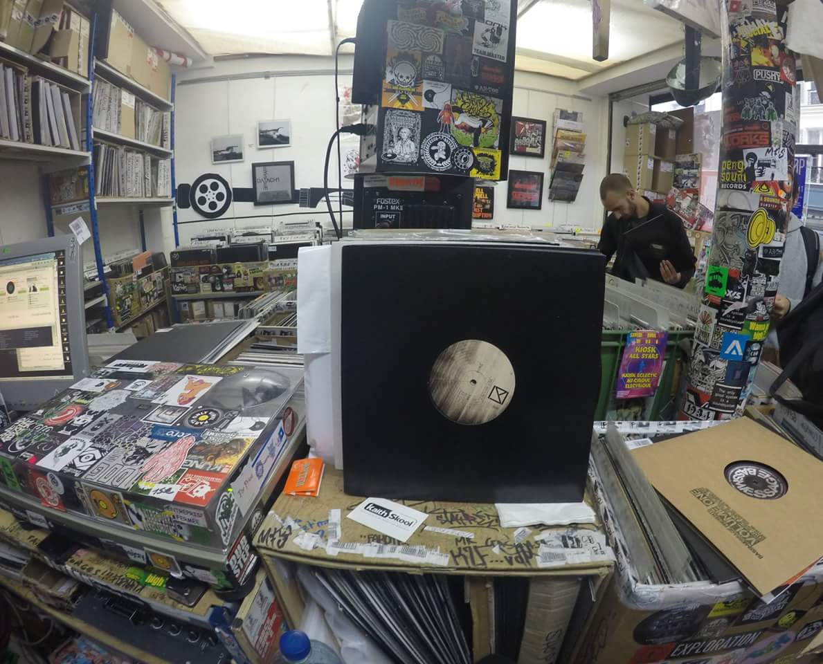 MaxenceReybaud's tweet image. My new remix available in physical, Grab your copy on TOOLBOX !

Buy here : toolboxrecords.com/fr/label/Mize+…