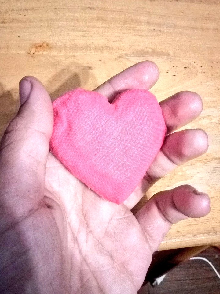 SullivanHyde's tweet photo. #crafts #figure #heart #clothtape #beingsad https://t.co/as5VeRw0VY