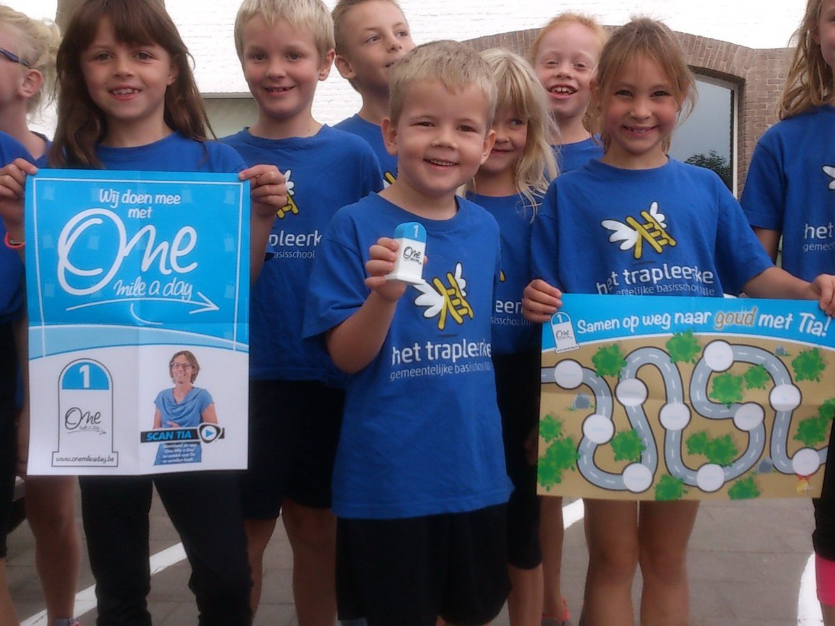 juf_danny's tweet photo. Onze school is er helemaal klaar voor! #onemileaday, #svs schoolsport, #energylab. https://t.co/DVUEnGZG89