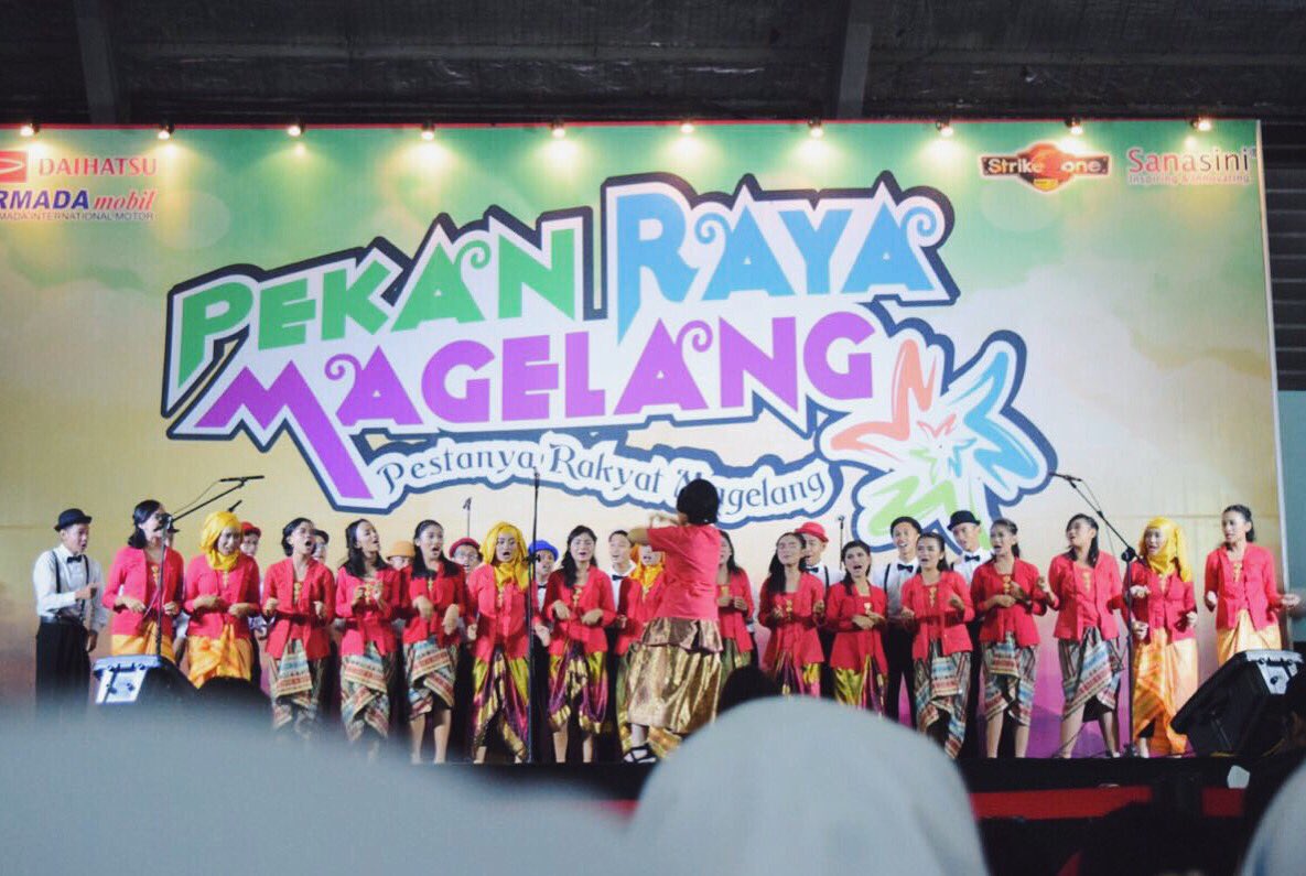 Alhamdulillah Gladiola Choir dari SMANSA berhasil meraih juara 2! Selamat ya!! Tetep semangat💪🏻 <a href="/Gladioola_Choir/">Gladioola Choir</a>