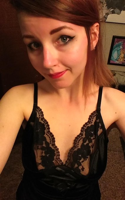 When you are sunburnt but still cute af 👌😜😘 https://t.co/aPn1cjcnJm<a href="/tag/show"class="tags"><span>#show</span></a><a href="/tag/camgirl"class="tags"><span>#camgirl</span></a><a href="/tag/private"class="tags"><span>#private</span></a><a href="/tag/skype"class="tags"><span>#skype</span></a>