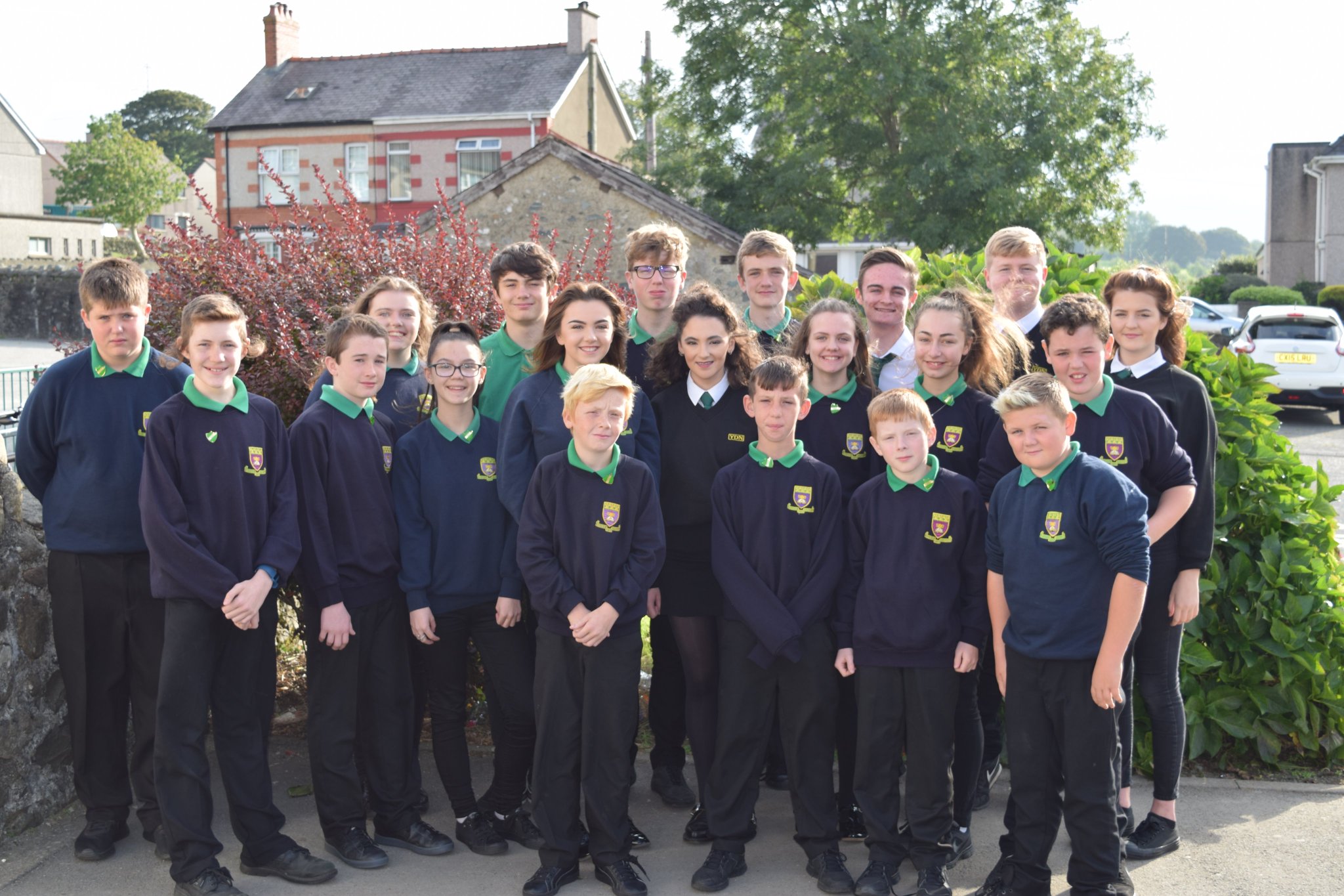 YsgolDyffrynNantlle on Twitter "Llongyfarchiadau i'r disgyblion yma am