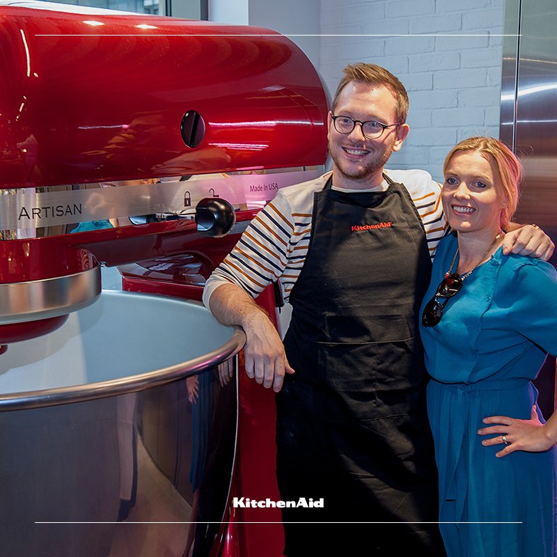 KitchenAid_UK's tweet photo. Send us a selfie next to our giant mixer with #KitchenAidStore to win a mixer!
T&Cs here: https://t.co/zBWPpzXSbT
#KitchenAidUK #LDF16 https://t.co/eUAHb7Mq8g