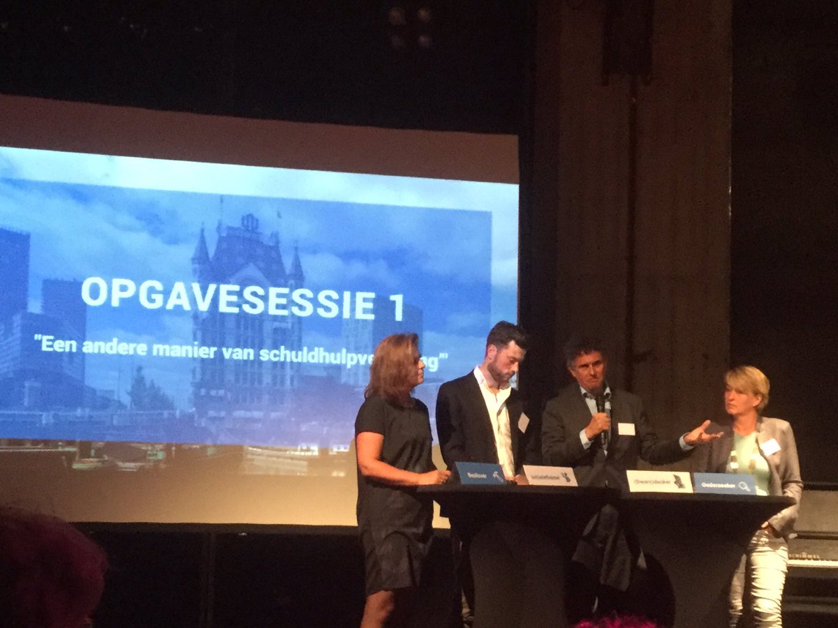 boudewijnsteur's tweet photo. Opgavesessie over een andere manier van schuldhulpverlening #fdb16 https://t.co/CYpH3tCWc9