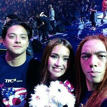 KNSwaggiesILILO's tweet photo. #Repost @gforce_michael Thank you for watching #ASAPNY2 Closing with #KathNiel #BarcelonaALoveUntoldDay8 https://t.co/QSN0howKsQ