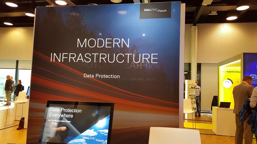 davidhall2706's tweet photo. #DellEMCForum (#FRT2016) skjedde 8. september. Få tilgang til presentasjoner og kunnskap https://t.co/yOSumnBtEQ https://t.co/SQnbBb3WZU