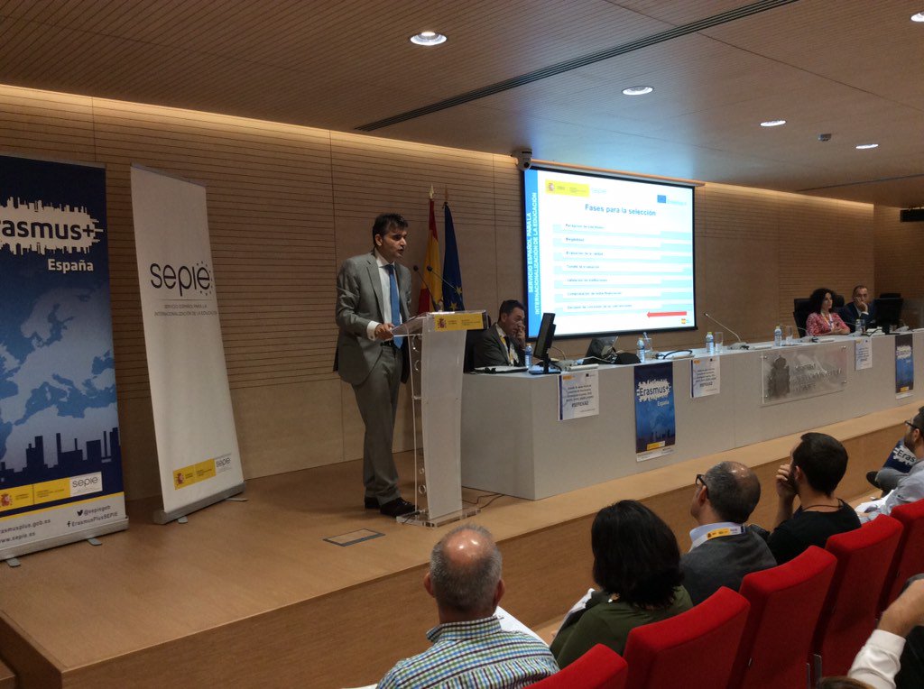 sepiegob's tweet image. Jornada Proyectos de Asociaciones Estratégicas Erasmus+ 2016. Inaugura Pablo Martín, Director @sepiegob #SEPIEKA2