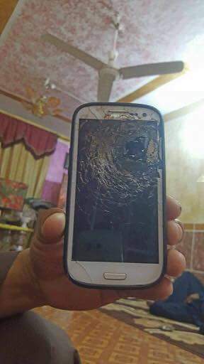 RebwarAhmad88's tweet photo. #Samsung #Galasy save an #Iraqi #solider 's life when shot by #ISIS #sniper https://t.co/nUublBAJlY
