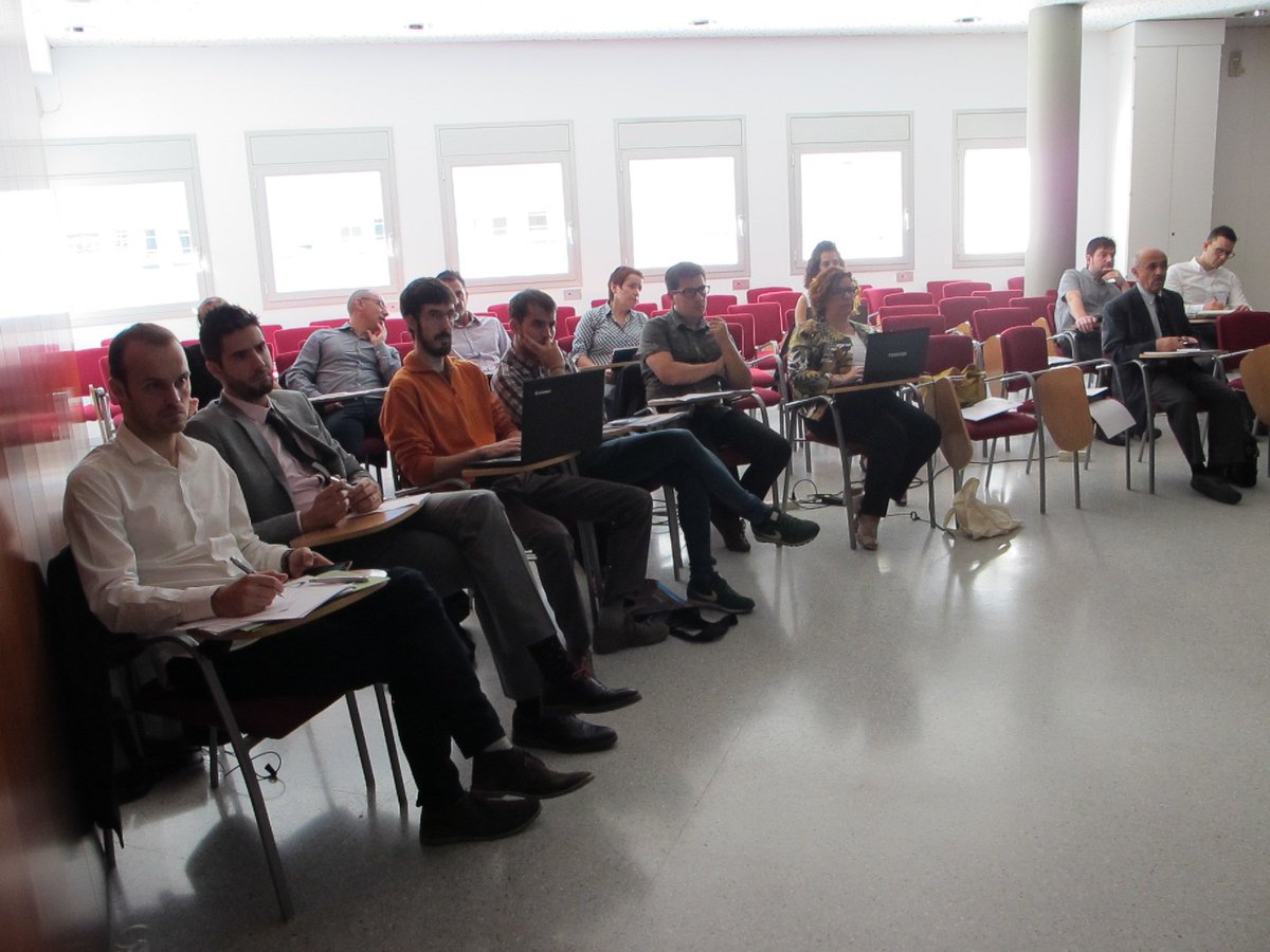 EPS_UdL's tweet photo. Reunió a #Lleida del projecte europeu Innova #MicroSolar, en el que hi participa el GREA @InspiresUdL @EPS_UdL https://t.co/ep39n1JmUn https://t.co/RFIdDWE5hC