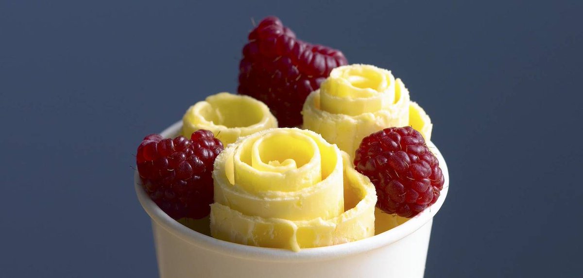 ThePickers_co's tweet photo. IceRoll - Rolled ice cream with fresh products (fruit, chocolate, etc) #Food #LifeStyle #Yummy #Startup https://t.co/yVLt8B69SF  @iceroll_ https://t.co/HzSEFis7rk