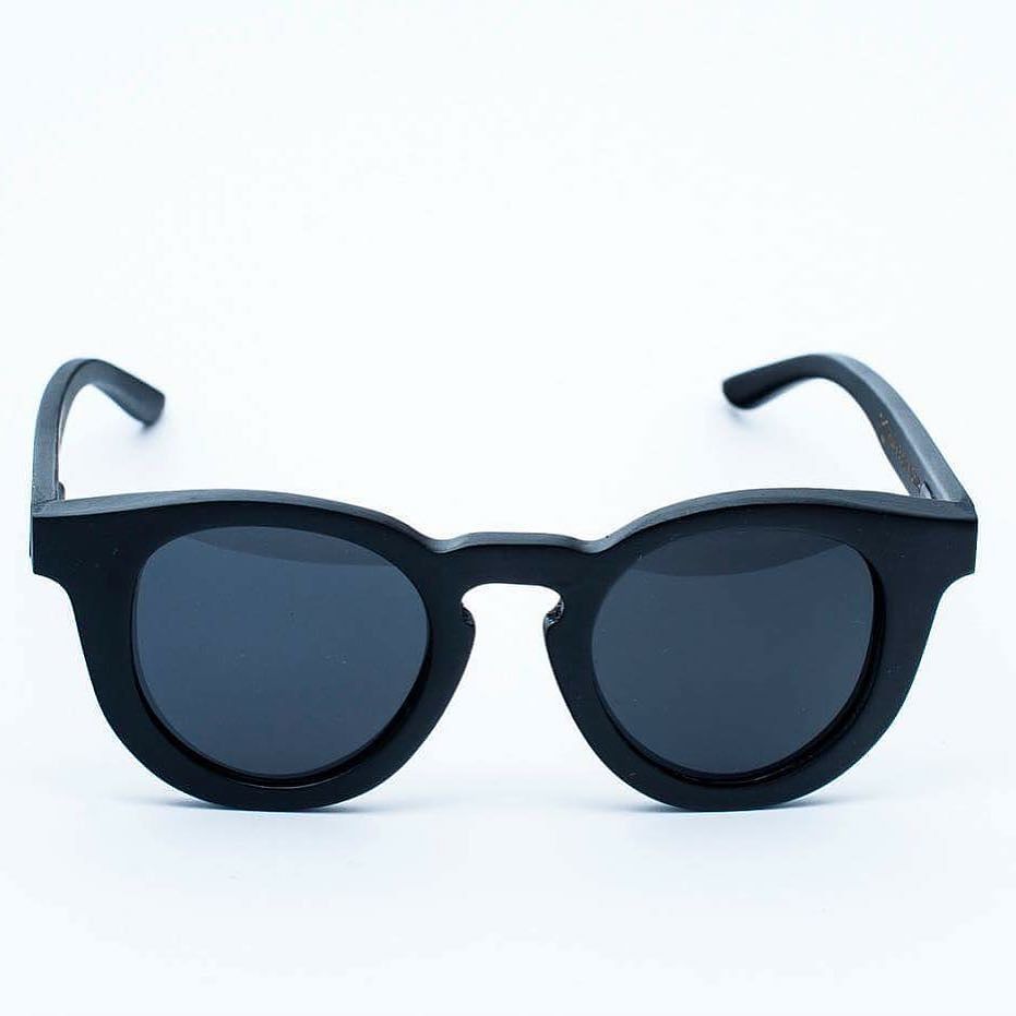 Option 6 of the bamboo sunglasses. Painted, so it's less immediately recognisable as bambo… ift.tt/2ctoqPR