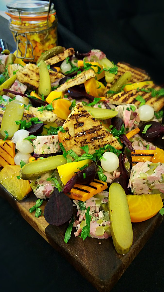 TheCafe_'s tweet photo. #btitish #forthnight #ham, #beetrrot & #homemade #piccalilli https://t.co/UsODT1x5Xe