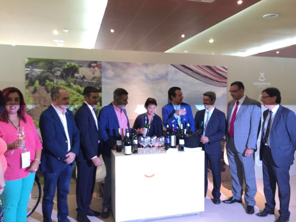 narvayelhierro's tweet image. Presentación de #CulinariaTfe2016 con @jmoralesaguasTF defendiendo producto local Canario a través de  la gastronomía en sector turístico