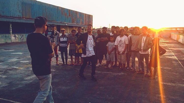 Proses pembuatan video klip terbaru <a href="/MasGibran/">Dohan</a>. 
Dibantu oleh <a href="/Arvisco/">Jovan Arvisco</a> dari <a href="/FilmsPrince/">PRINCE FILMS</a>