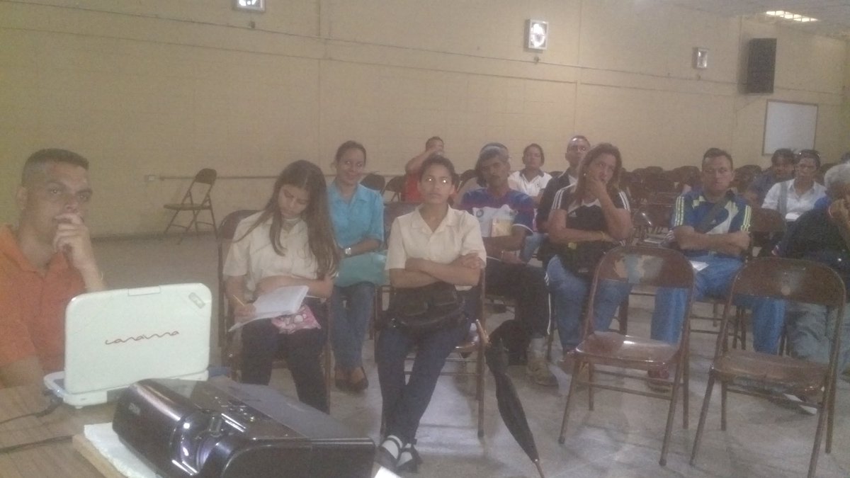 UEN Santos Michelena (@uensantosmiche) on Twitter photo Formación de preparadoras por la transformación curricular <a href="/rodulfohumberto/">Rodulfo H. Pérez H.</a> @Palabrayaccion <a href="/elipadron01/">Elizabeth Padrón</a> Formación de preparadoras por la transformación curricular <a href="/rodulfohumberto/">Rodulfo H. Pérez H.</a> @Palabrayaccion <a href="/elipadron01/">Elizabeth Padrón</a>