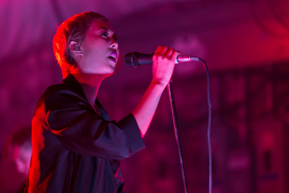 .<a href="/TNAF/">The Naked And Famous</a> talks touring the world and inspirations of their new album: wildcat.arizona.edu/article/2016/0…