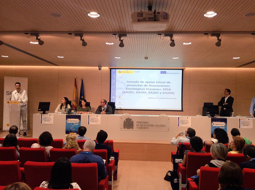 sepiegob's tweet image. Finalizamos la Jornada #SEPIEKA2 2016 con temas abiertos y resolución de dudas