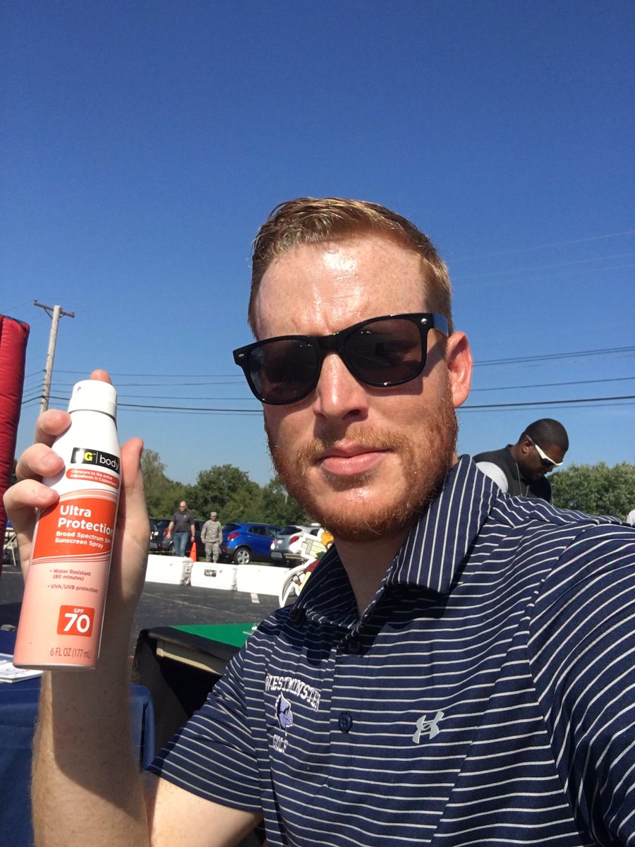 MdWstGingerfest's tweet photo. Working outdoors can be a ginger nightmare, that's why I never leave home without my 70! #gingerproblems https://t.co/dZ8BUmLoqH