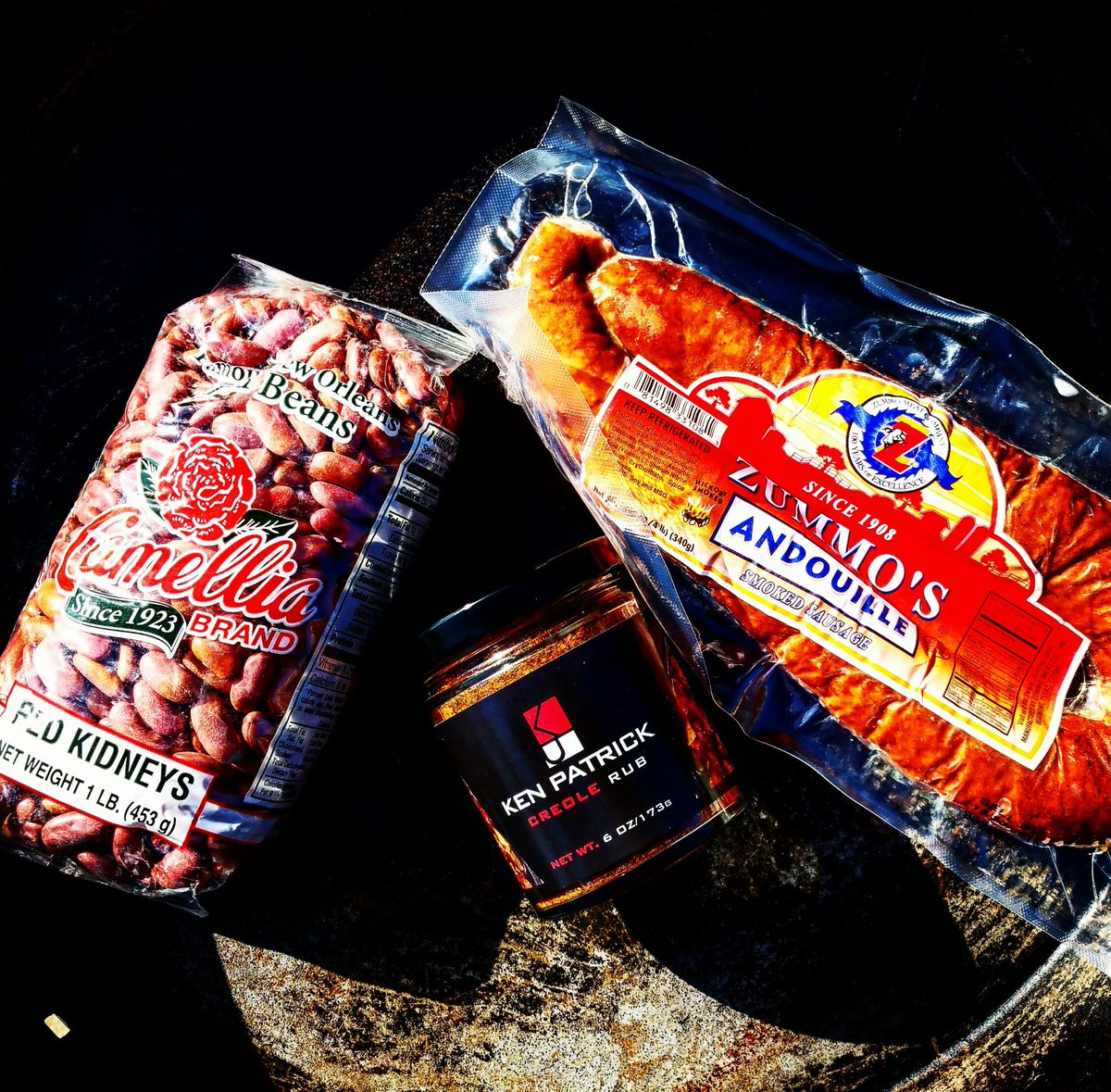 Chefkenpatrick's tweet photo. Fave 3 things! @CamelliaBeans @VisitBeaumontTX @FoodNetwork #KenPatrickSpiceRubs #BeaumontRoots @CookinLouisiana https://t.co/BVTLvYLwgh