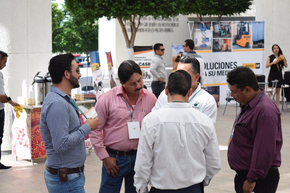 FIAS2017's tweet photo. Registro de participantes en el @FIAS2016 el mejor Foro de Agricultura Sostenible @CIMMYT @MasAgroMovil @prod_agri @desamex @FIRA_Mexico https://t.co/94Njyiylke
