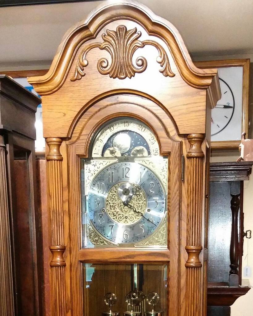 BehindTimeClock's tweet image. This beautiful Sligh Grandfather clock has been sold, and will be delivered tomorrow (or t… ift.tt/2cRAdq3