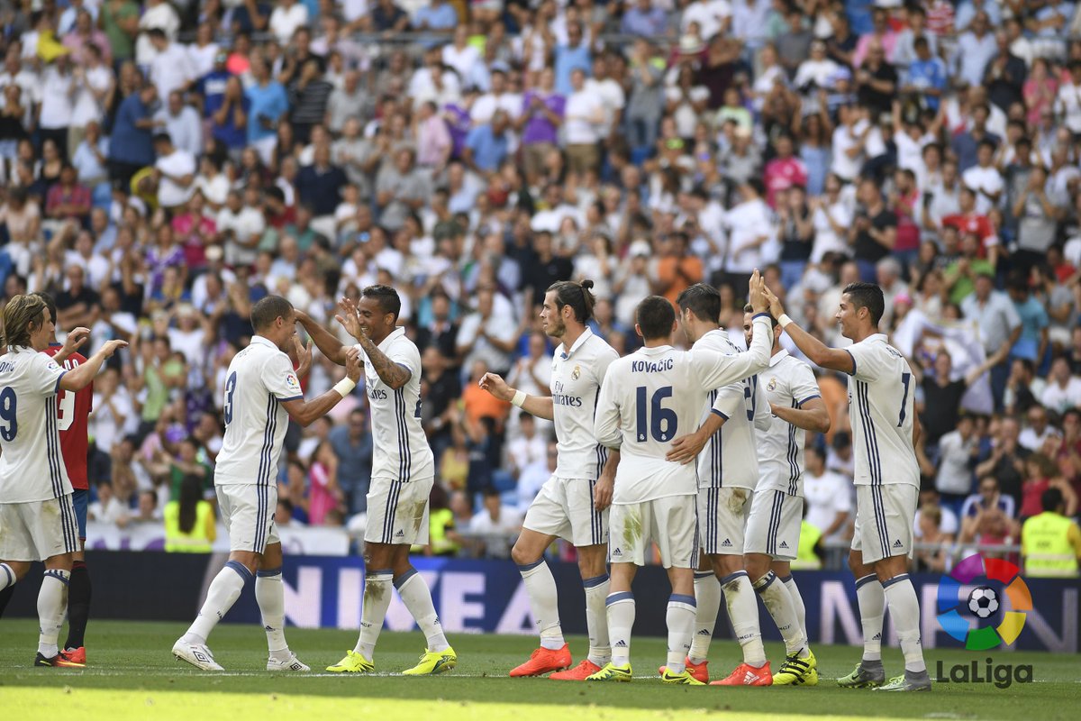 LaLigaEN's tweet photo. Unbeaten @VillarrealCF stand between @realmadriden and record 17th consecutive #LaLiga win.

#RealMadridVillarreal 👉https://t.co/wf4Cs2qWdx https://t.co/7aS3TWZM8h
