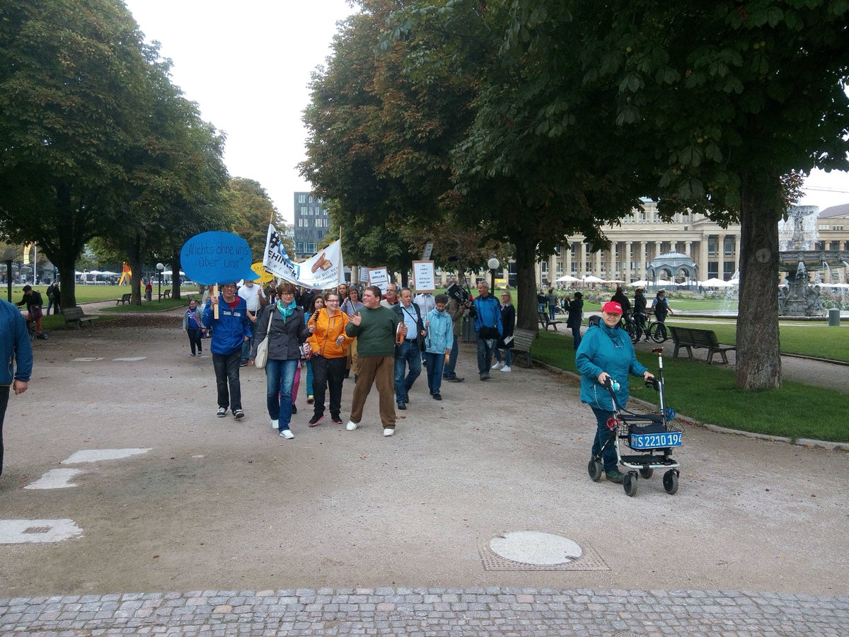 ZsLStuttgart's tweet photo. #UNgehindert waren wir gestern auch in #Stuttgart gegen das #BTHG unterwegs. Ein Video gibt es demnächst. Danke an alle! https://t.co/oF8je0p6IM
