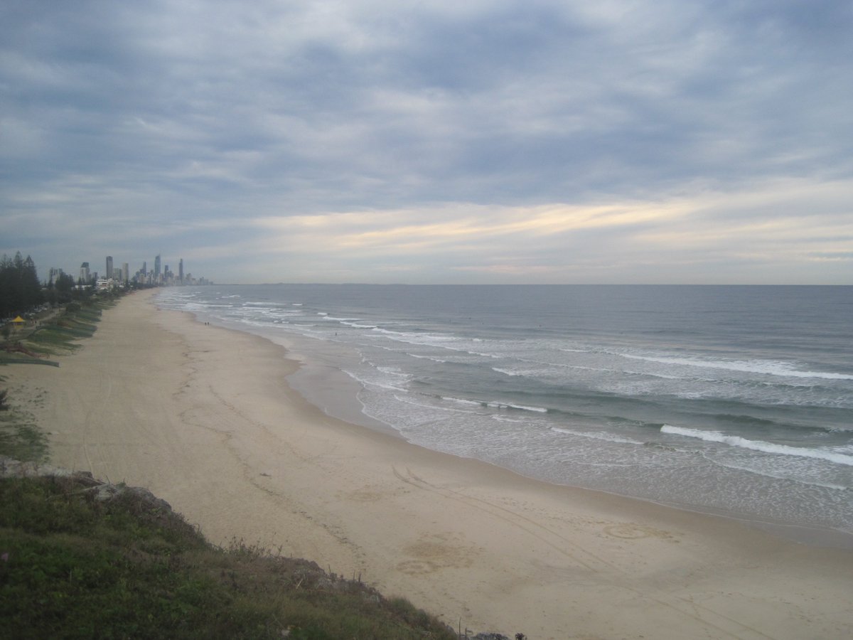 Ladwig_AUS's tweet photo. Langes Wochenende an der Gold Coast. Sonne satt! Und nebenbei noch ein Disc Golf Turnier gespielt. :-) https://t.co/RJm6YRGkmG