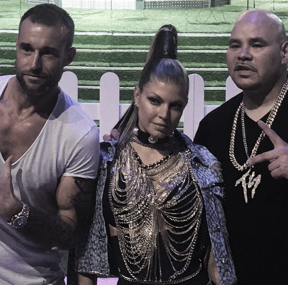 iheartfergie's tweet photo. #PLEINSQUAD 💗💗👠👠🎶🎶 https://t.co/n1llHBIjlx