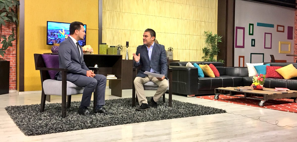 MinGobiernoEc's tweet photo. .@ppsesa "trasformar la policia nacional hacia un modelo de investigación y análisis del delito."@PoliciaEcuador https://t.co/YM6frPqar0
