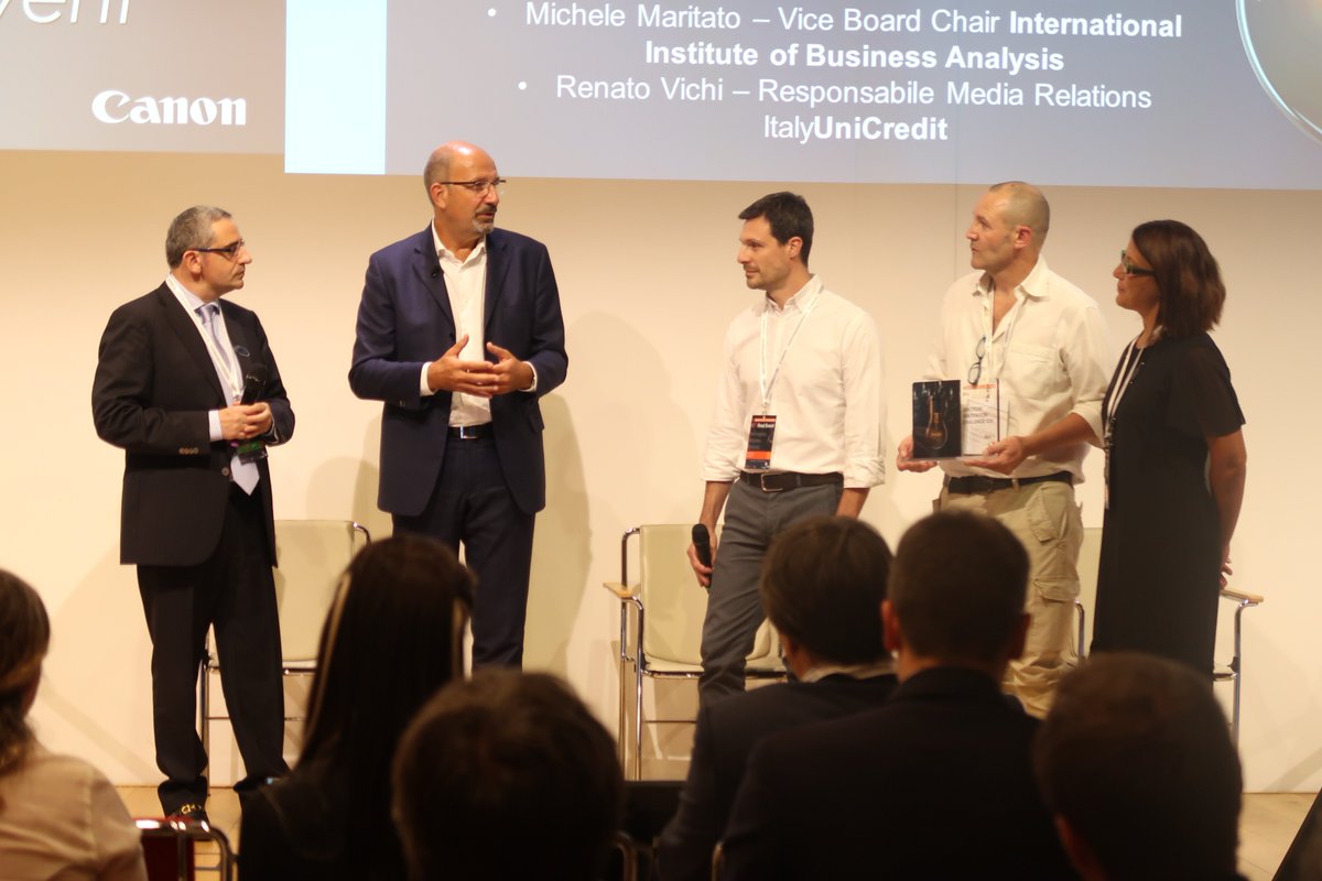 CanonBusinessIT's tweet photo. La start-up @CrazyforArt si aggiudica la vittoria di Innovation Challenge 2016 https://t.co/wmAttm23Sm … #IoX #IIBAInnova https://t.co/n6MwjI4Gpm