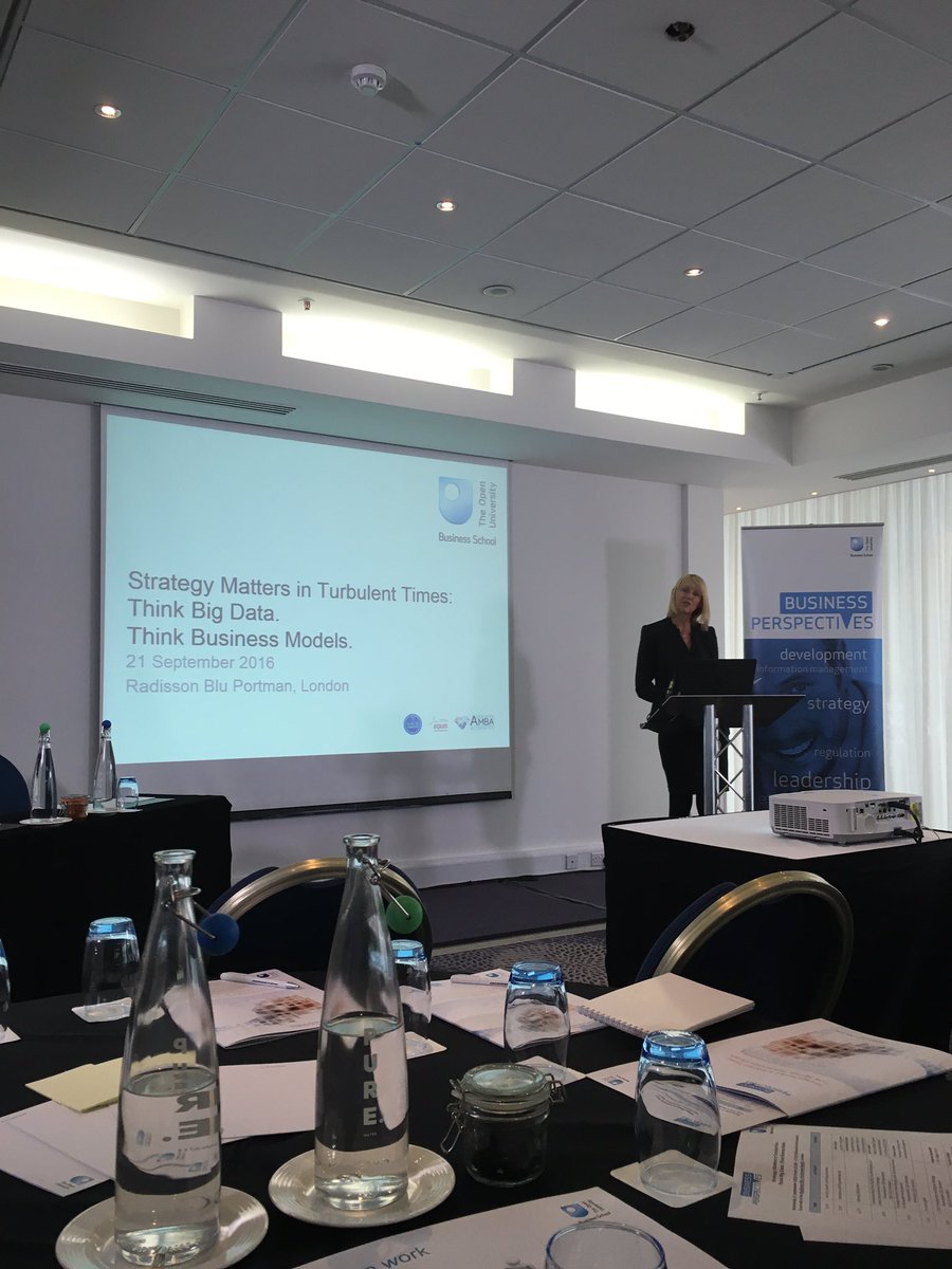 natashajrawley's tweet photo. #takingourseats for @OUBSchool #OU_BP #afternoonoflearning on #strategymatters #thinkbigdata https://t.co/MszUFtE39f