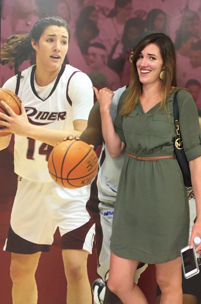 RiderWBB's tweet photo. When you see double! @cait_bopp standing next to herself. Thanks for coming on Saturday! #OnceABronc #RiderHEART https://t.co/Zcy32AnzqZ