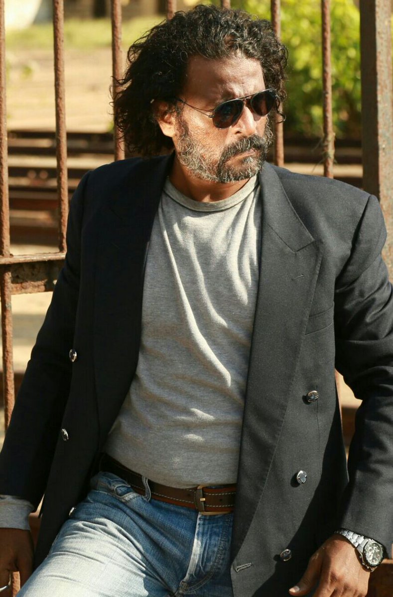 sampathramactor's tweet photo. @karanjohar NAME:sampath ram
occupation:kollywood actor
recent movies : kabali
want : a chance in your film
RETWEEETTTTTTT https://t.co/l2HycHscrT