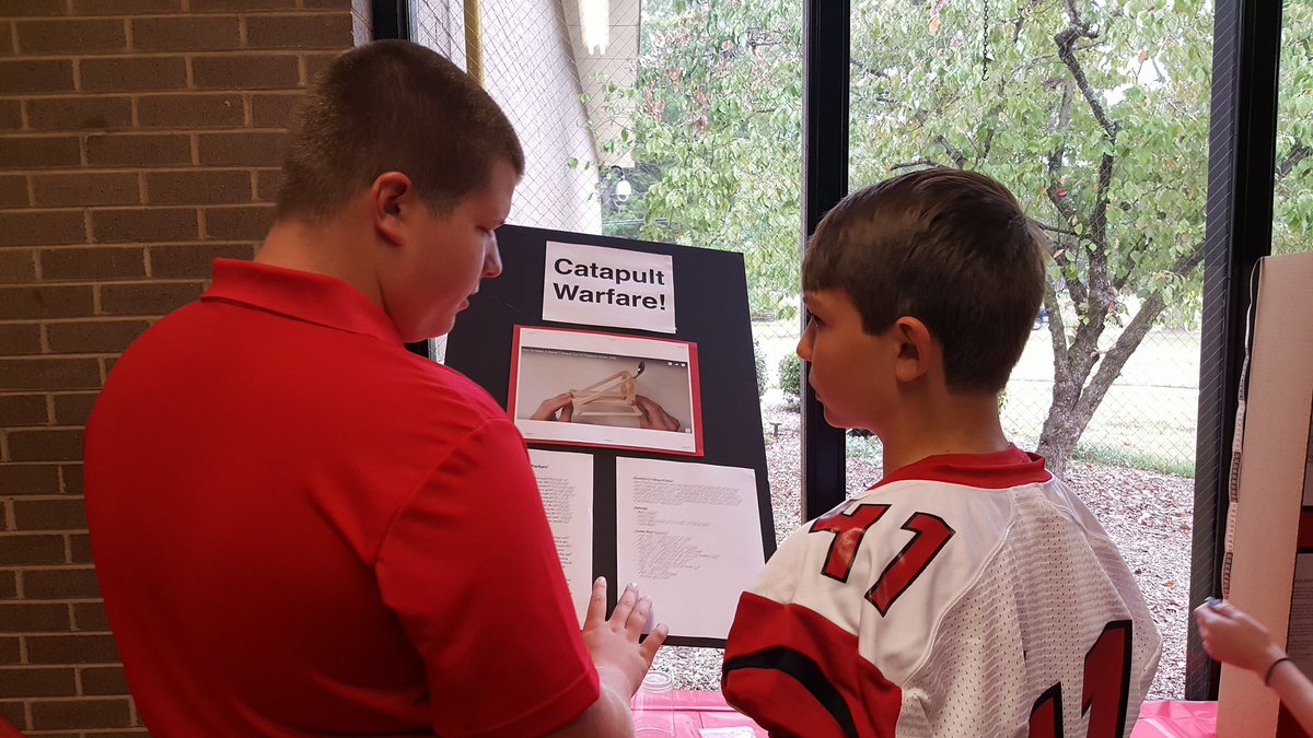 cgmstech's tweet photo. CGMS Community Visit ...showcasing our awesome student work @lynn_moody @RSSinformation https://t.co/jsh2ByZgbL
