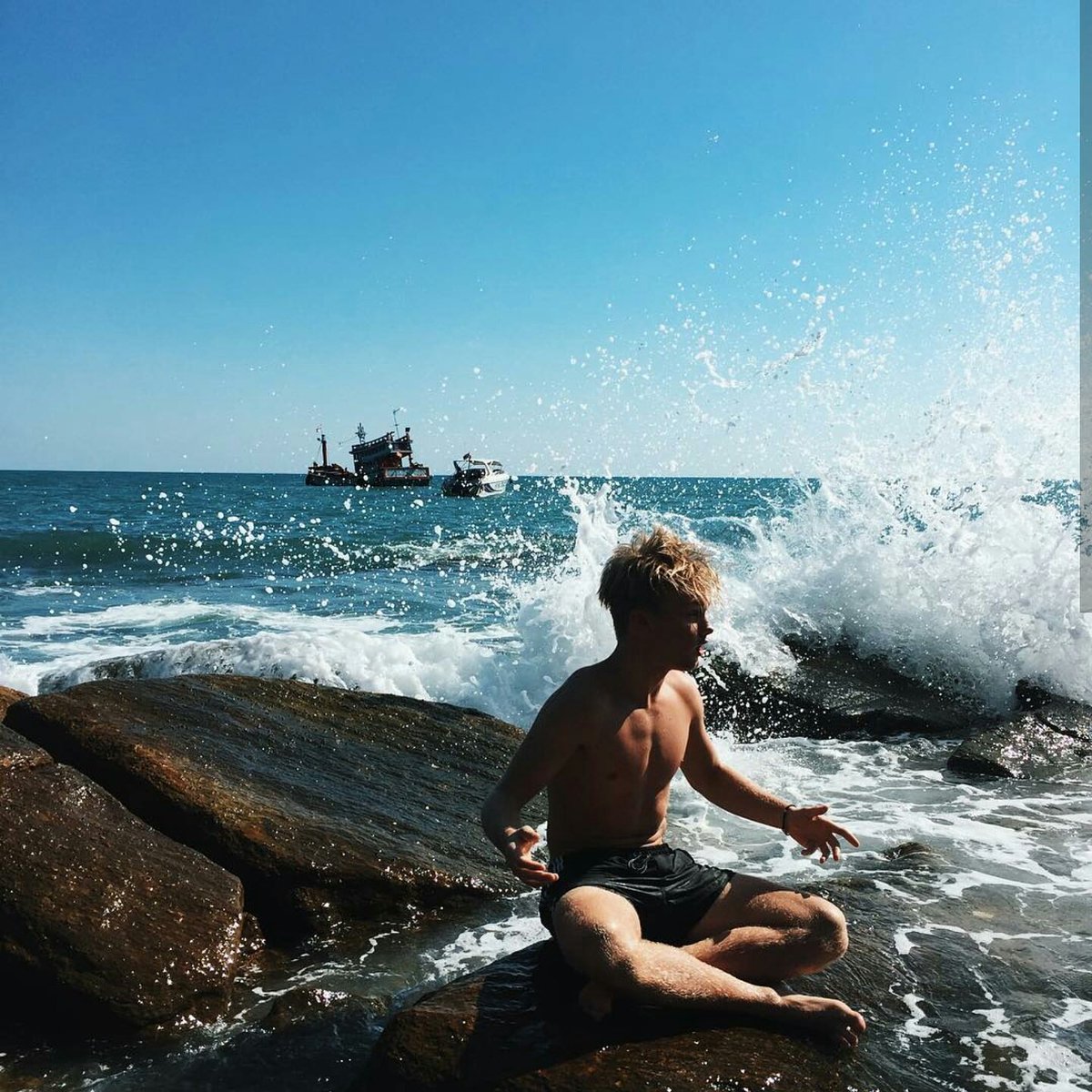 NBenOfficialSP's tweet photo. Soy a la única que le encanta esta foto que ha subido a Instagram? https://t.co/2GqdZR4qAT