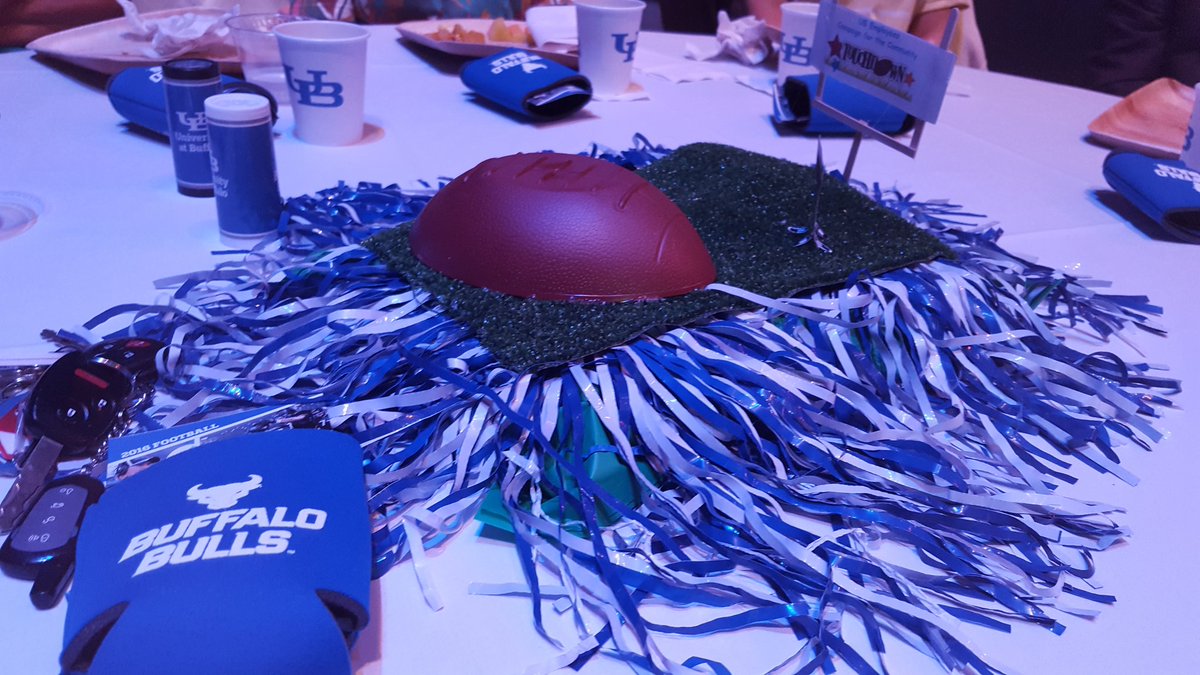 DrT_1913's tweet photo. Having a great time at the #CampaignfortheCommunity kickoff breakfast!  #UBCares #Bacon #Yum https://t.co/Spj2Bioh6T
