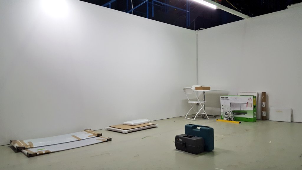 IMTgallery's tweet photo. Booth done! 👌 #IMTdoesMC https://t.co/d689zyp7m1