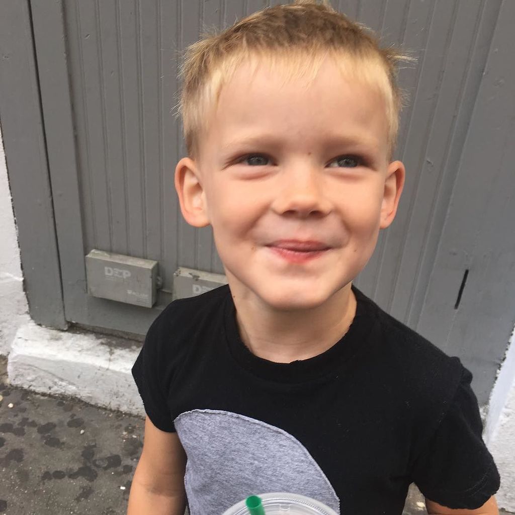 HilaryDuff's tweet photo. Just a smidge of personality 😍 #lightofmylife https://t.co/RxxELif1JB