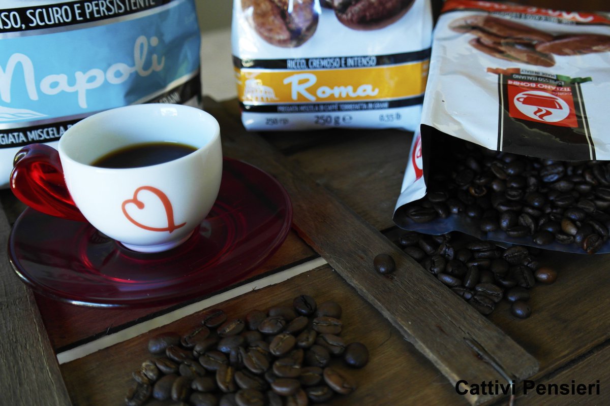 sabina_sirianni's tweet photo. #coffeeaddict #aroma #caffecom
https://t.co/PgdNC4HjpX
#ecommercecaffe #caffe #profumodicaffe #food #foodblogger https://t.co/KUO652Yxg9
