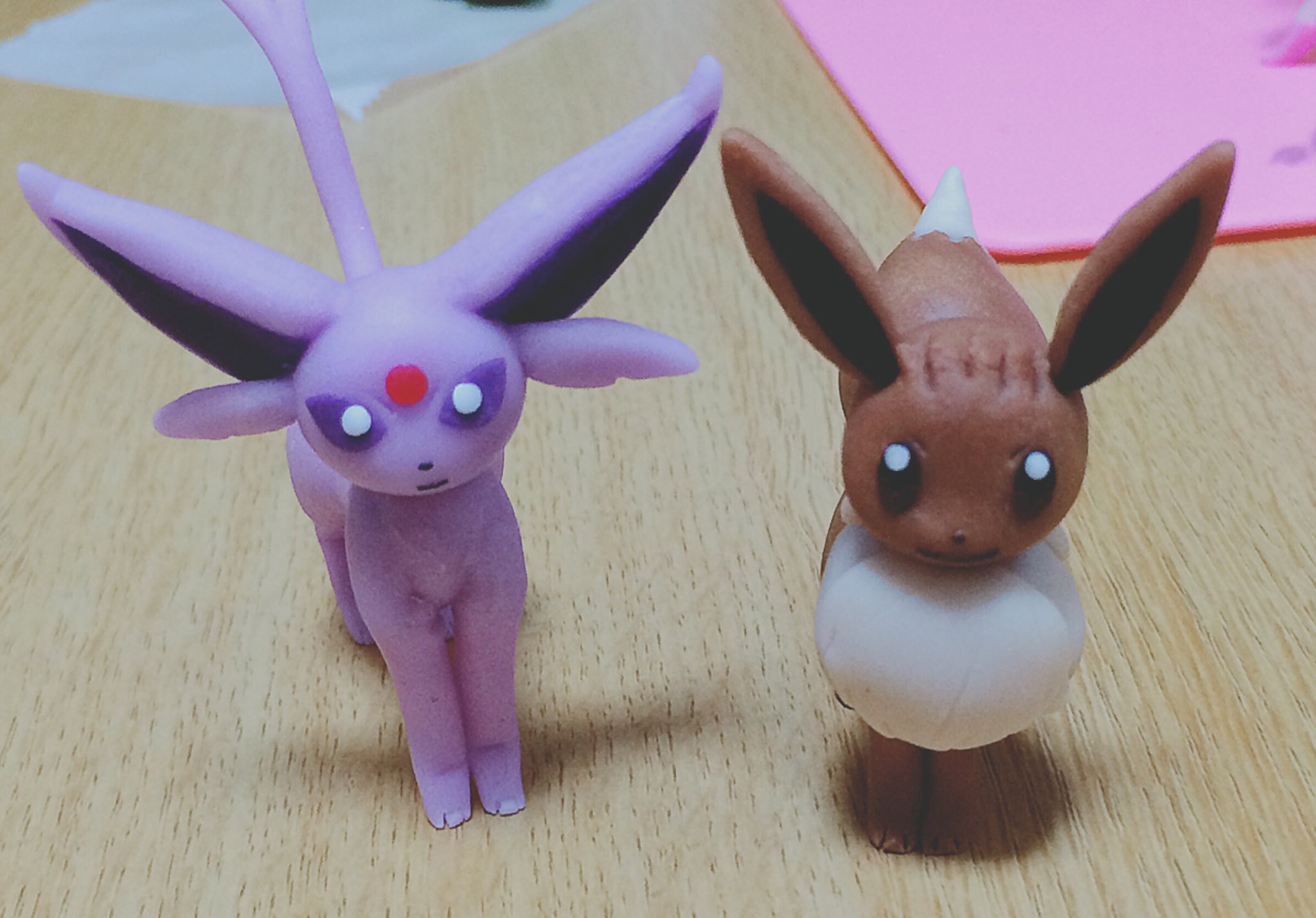 はろ Auf Twitter イーブイz技でましたね ニンフィアまた作った 今の所ブイズで1番作りやすい 可愛い エーフィが1番作りにくかった もう作らないであろう イーブイは色作るの難しいのと体のバランスがわからなくて微妙 ポケモン サンムーン 粘土 ブイズ