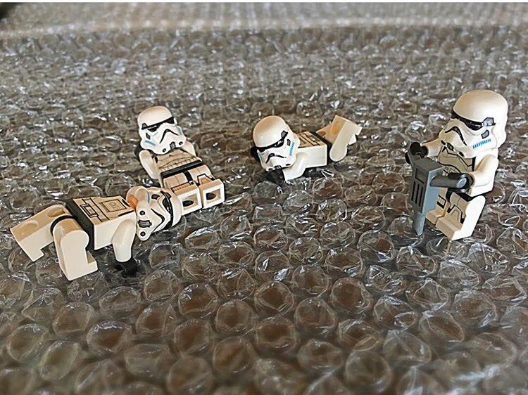 legotivity's tweet photo. Job of the Day : Popping bubble wrap  #legotivity #starwars #stormtrooper #lego #minifigs #stormieforhire #toyslagram_lego #bubblewrap #fun https://t.co/29wWFwxHQT