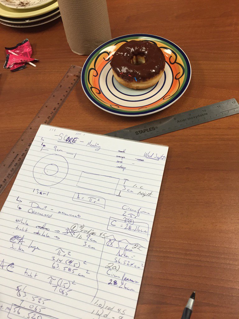 JodieSchnurr's tweet photo. @garyallanschool #ExperientialLearning #donutmath SCORE teachers collaborating and learning today! #canweeatitnow https://t.co/8Gh9ZG2aYz