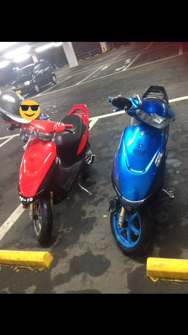 人気のスズキZZです！ 原付とは思えない車体のでかさ！ 走りにブレは