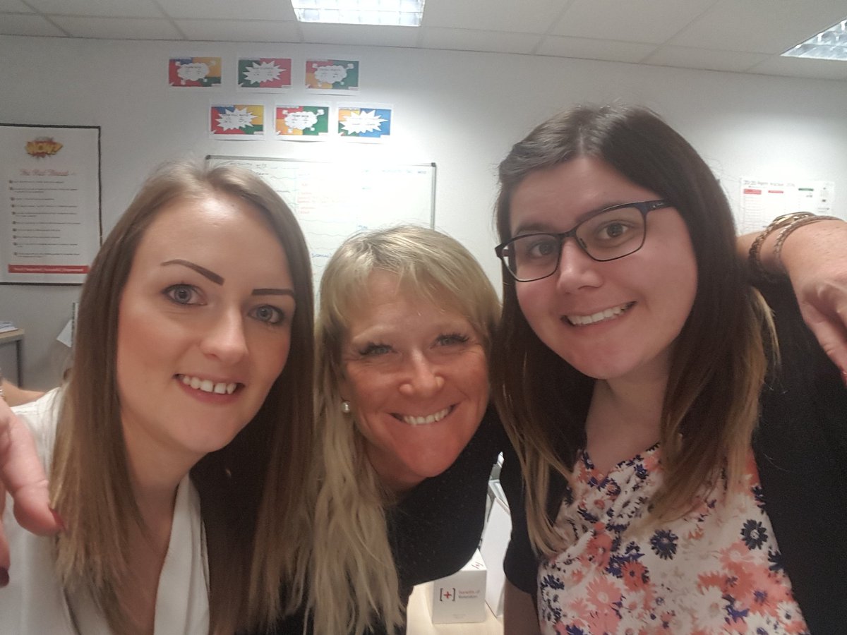 Lincoln Ladies are on it this week! Following up leads and selling macmillan raffle tickets #deliverwow #starzone1