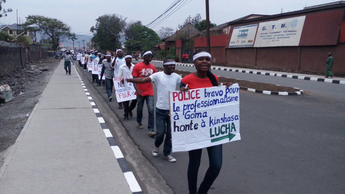 CongoDesir's tweet photo. Bravo à la police de #Goma, Honte à celle de #Kinshasa
La @luchaRDC reste mobilisé pour l'alternance le 20/12/16. #Yebela #UltimeSolution https://t.co/lFOnaVrUkk