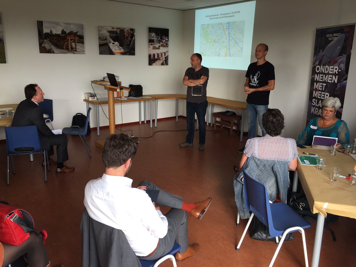 Daar hoort een podium bij voor <a href="/MaximusBier/">Maximus Brouwerij</a> en <a href="/Bouwloods/">Stichting Bouwloods</a>! Inspiratiesessie #sociaalondernemerschap <a href="/haarlemmermeer/">Haarlemmermeer</a> met <a href="/GemeenteUtrecht/">Gemeente Utrecht</a>