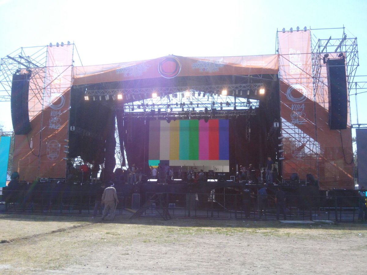 TabacodeBarro's tweet photo. todo listo para rumbear ! 14.15 hs subimos al esc ppal de Villa Carlos Paz! hacemos historia! https://t.co/S6y1Q7OZcy