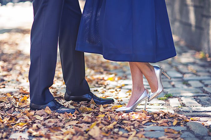 artfullywed's tweet photo. Mad Men Inspired Engagement Session | Artfully Wed Wedding Blog https://t.co/CFr2jyFOxp https://t.co/xoSfUhUYKR